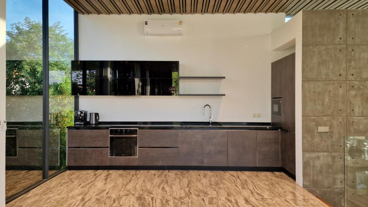 Villa Obsidian, With Staff, Sea View And Walk To Choeng Mon Beach Exterior photo