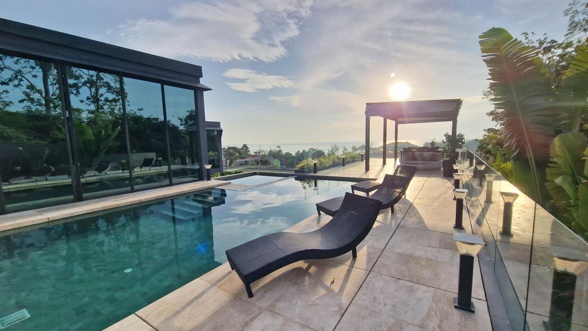 Villa Obsidian, With Staff, Sea View And Walk To Choeng Mon Beach Exterior photo